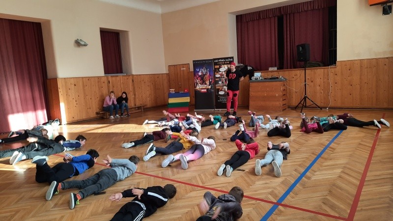 Dancing Crackers, sokolovna 14.11.