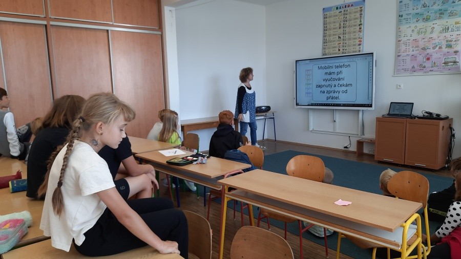 Školní řád jinak - září 2023