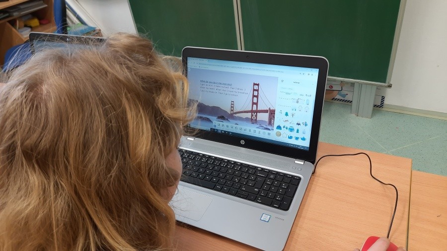 Digitální technologie v ČJ a AJ